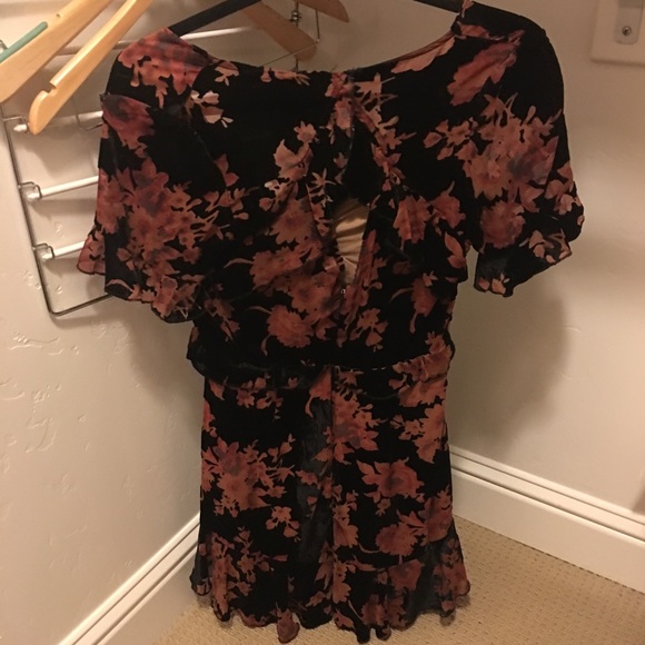 Velvet dress - Picture 2 of 3